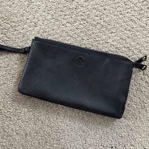 Lululemon double up pouch